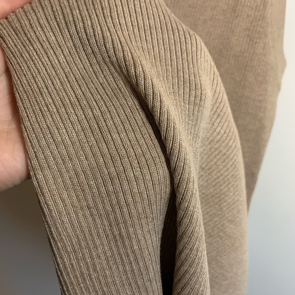 Tan knit rib tank XL - Picture 3 of 4